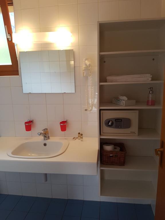 Motel Des Sports Martigny Buitenkant foto