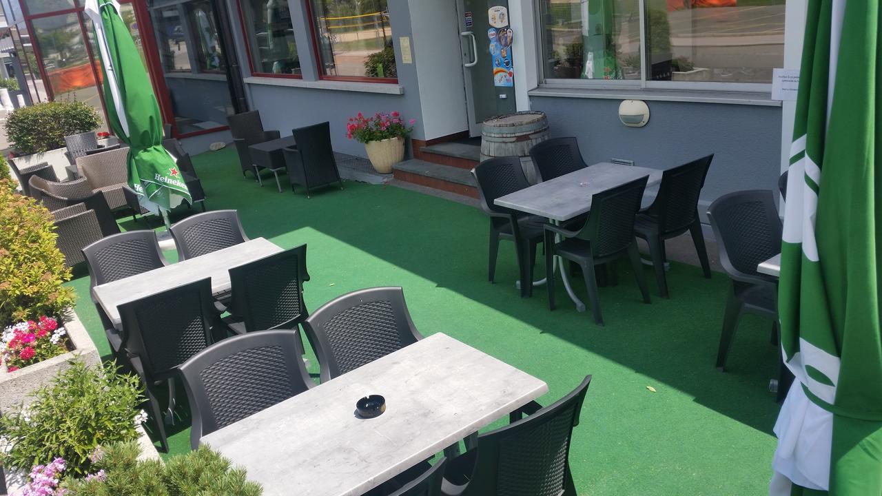 Motel Des Sports Martigny Buitenkant foto