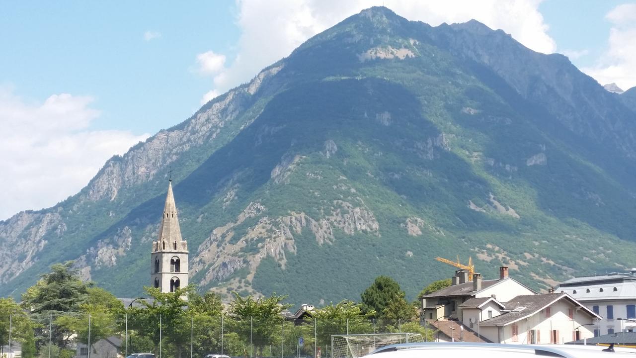 Motel Des Sports Martigny Buitenkant foto