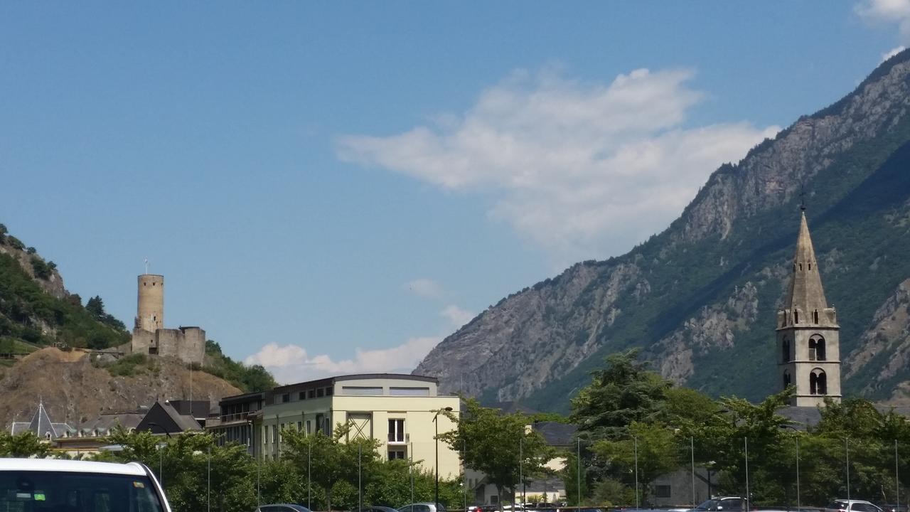 Motel Des Sports Martigny Buitenkant foto